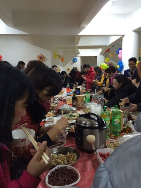 尚城世家业主2015迎新年自助式美食晚会